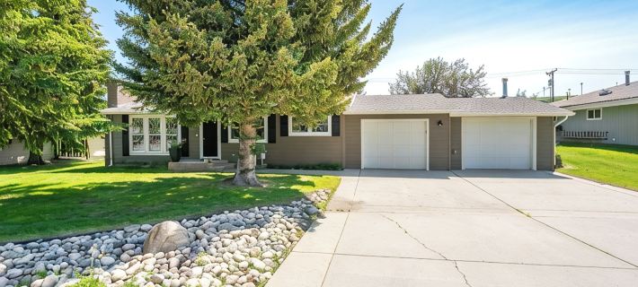Stylish 2BR/2BA Retreat – Pet-Friendly, Patio, Workspace. Wifi. Hotels in Red Lodge