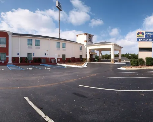 Baymont by Wyndham Cornelia Hotels in Cornelia