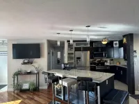 4BR w/ Wine Fridge, Bar, Patio, Parking, Laundry Các khách sạn ở 