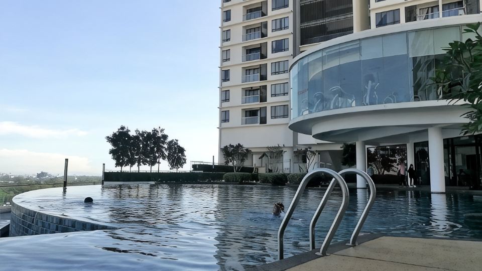 Woodsbury Suites 7722