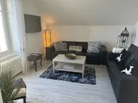 Appartement Maison Bleue au lac Idéalement Placé et Proche de Tout - Apartments