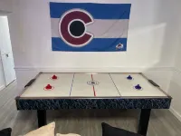 Cheerful 4 Bedroom Home - Back Yard/Game Room! - Homestays