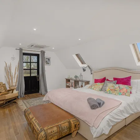 Rosie’s Retreat:2 Bedroom Farm Cottage- ShireStays