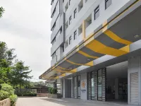 Cove Aspena Residence Hotels in Batuceper