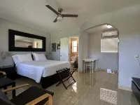 White Horse Motel