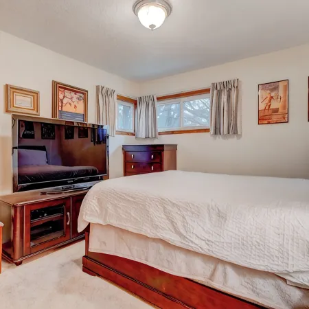 Near Providence Hospital - Central A/C 2 Bedrooms - 1100 Sq Ft! Отели рядом с достопримечательностью «Маунт Табор Парк»