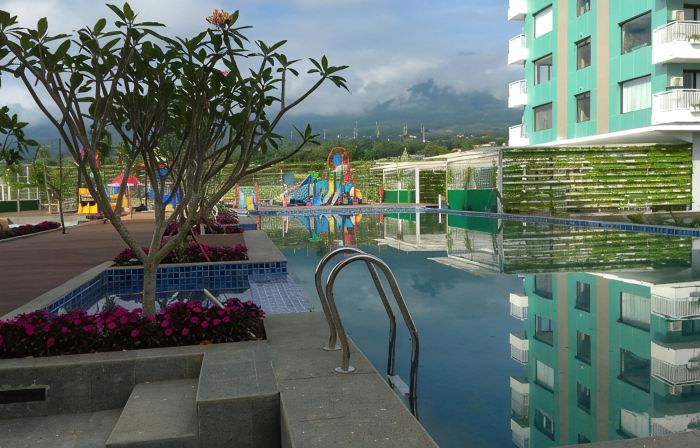 Senyum World Hotel