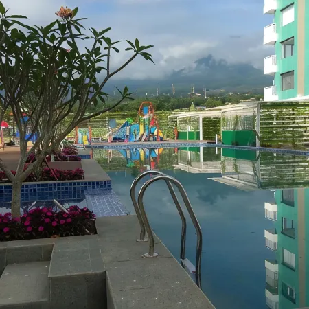 Senyum World Hotel