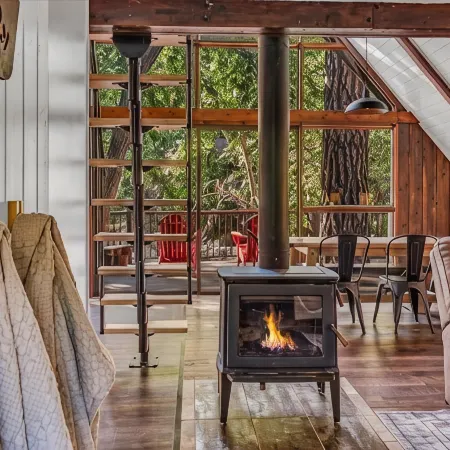 Relaxing A Frame 3-bedroom Cabin with WiFi and AC in Enchanting Forest Setting