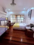 Lakefront Getaway, Taal Volcano Views. Perfect for Relaxation & Adventure!