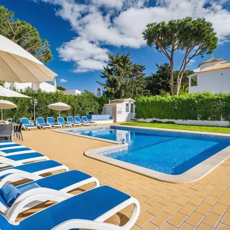 7 Bedroom Private Villa Tenazinha II, with heated pool