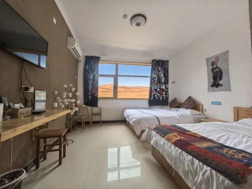 Dunhuang Yuequanju (Crescent Moon Spring) - 2-Star