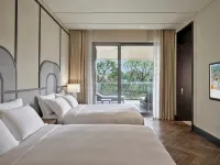 Grand Josun Hill Suite Hotels near Bomunsa Temple