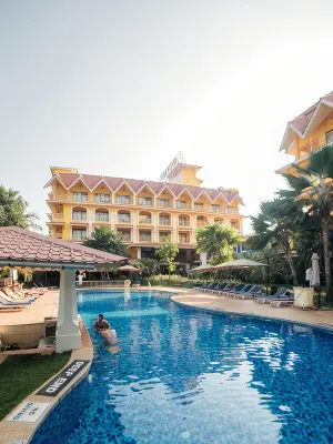 Acron Candolim Regina
