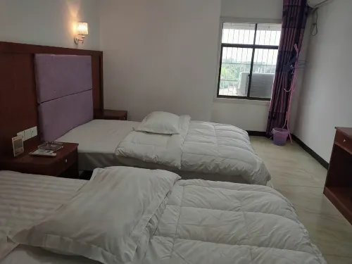 Xiuluo Xiongwei Hotel