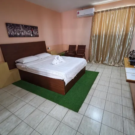Indah Inn