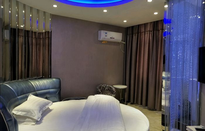 Qimen Xianju Building Hotel