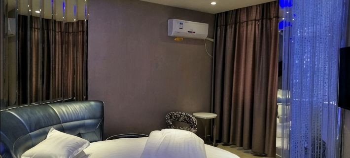 Qimen Xianju Building Hotel Hotele w: Powiat Qimen