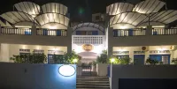 Erato Apartments