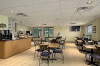 米德蘭速8酒店