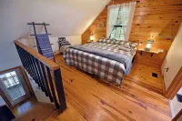 NEW! Creekside Cabin w/ new hot tub & firepit!