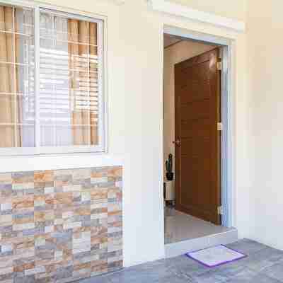 COZY Up to 16 Guest Near  Aqua Planet & Clark international Speedway Others