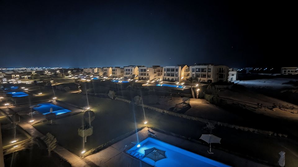 Golf Heights Sea & Mountain View Studio with Wi-Fi