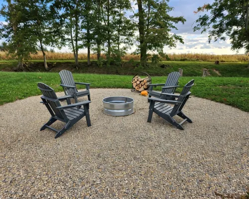 Spacious House with Large yard and King-size bed Hotele w: Preble County