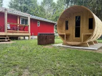 Cardinal Landing – Private Luxury Getaway with Sauna, Cold Plunge & Nature - Homestays