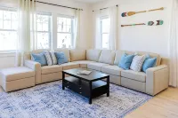 Spacious House on Sunset Lake 4 Br, 2 BA Unit 1 on First Level - Wifi