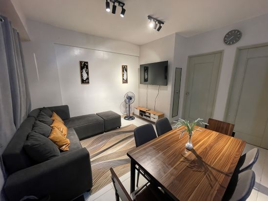 Pet Friendly 2BR Condo with PS4 near Abreeza Mall