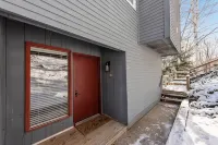 Spacious 4-bedroom townhome with amenities in Waterville Estates.