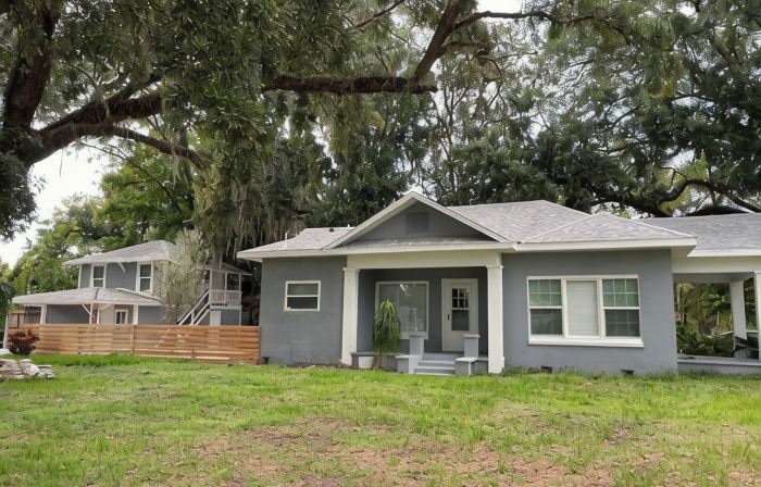 House 2 Bedrooms /2 full bathrooms Downtown Winter Garden