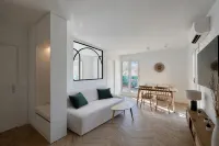 Charming Apartment with Terrace, Village on Foot - واي فاي