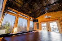 Cozy Big Lake Cabin + Private Spa House, Hot Tub & Sauna - Chalets
