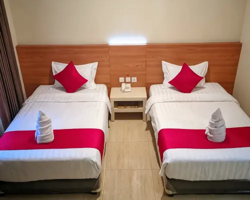 Hotel Cahaya 3 Rooms Photos