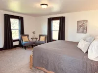 Updated Farmhouse with lots of outdoor space and beautiful views! - 3-Star