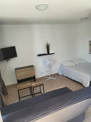 212 Apartment 10 min DisneyLand