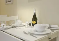 The Blyth - luxury hotel style, central apartment with fantastic sea views - Apartments