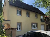 Ferienhaus für 6-8 Personen - Zentral und Sehr Geräumig mit Überdachter Terrasse