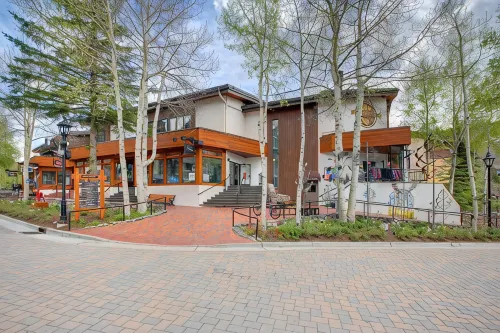 Heart Of Vail Village, Short Walk To Ski Slopes, Across From Solaris