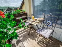Cosy holiday home with pool/BBQ/ACCasa Montana - CAPRI Apartment with lake view - 2-Sterne