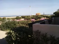 House 50m from the beach. Hotels in Leucate