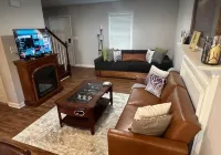 Spacious Charming 3-bedroom house with WiFi and AC in Burlington