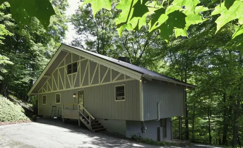 Marvelous 3-bedroom house with WiFi and EV Charger in Beech Mountain