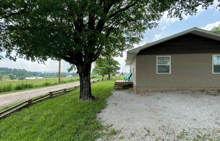 Quite and peaceful country setting just minutes from town.