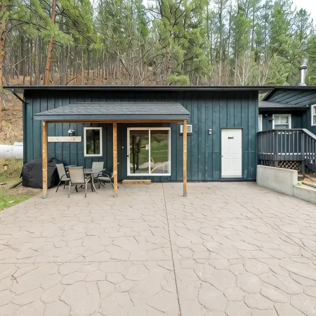 The Minnesota Ridge Cabin