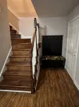 Spacious Charming 3-bedroom house with WiFi and AC in Burlington