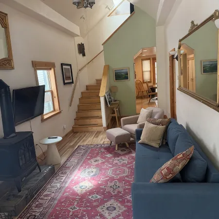 Charming Southwest Victorian in Ouray , Sleeps 8, In town Location