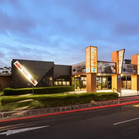 Nightcap at Keysborough Hotel
